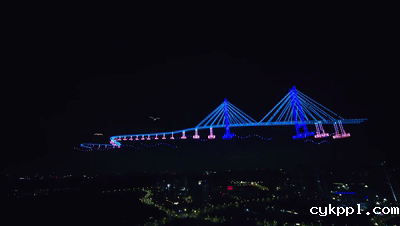 视觉盛宴！深圳5200架无人机点亮夜空