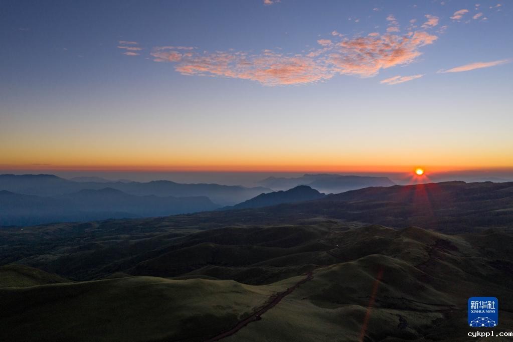 云蒸霞蔚龙头山