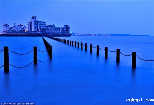 神童具摄影天赋 巧选景拍壮观唯美场面