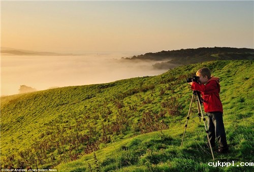 神童具摄影天赋 巧选景拍壮观唯美场面