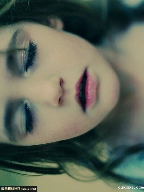 百变就是有型 教你非常规人像构图技巧 百变就是有型 教你非常规人像构图技巧