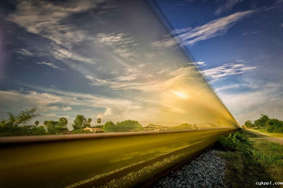 一路风光不遗漏 乘火车遇见未知的自己