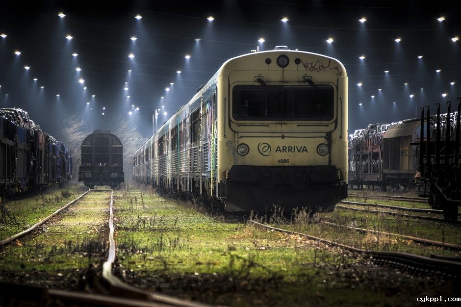 一路风光不遗漏 乘火车遇见未知的自己