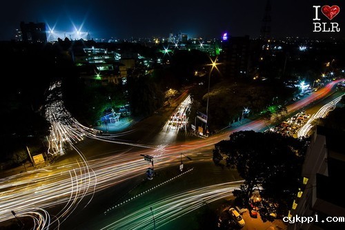 5个小技巧 随心所欲教你拍出漂亮光轨