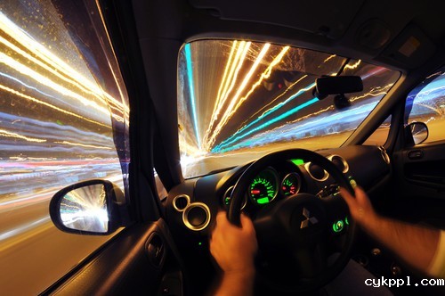 5个小技巧 随心所欲教你拍出漂亮光轨