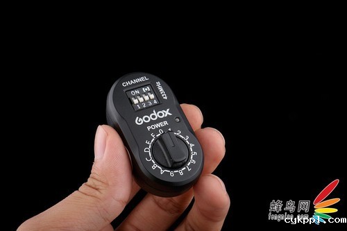 GN80裸管J灯 神牛AD360闪光灯详细评测