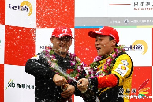 如何拍摄高速赛车 佳能小三元实拍小技巧