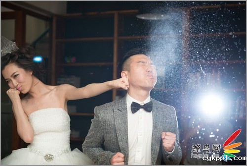 知名婚礼摄影师浅析旅拍中的用光技巧