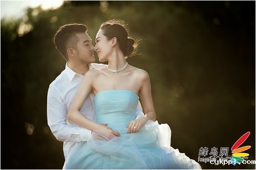 知名婚礼摄影师浅析旅拍中的用光技巧