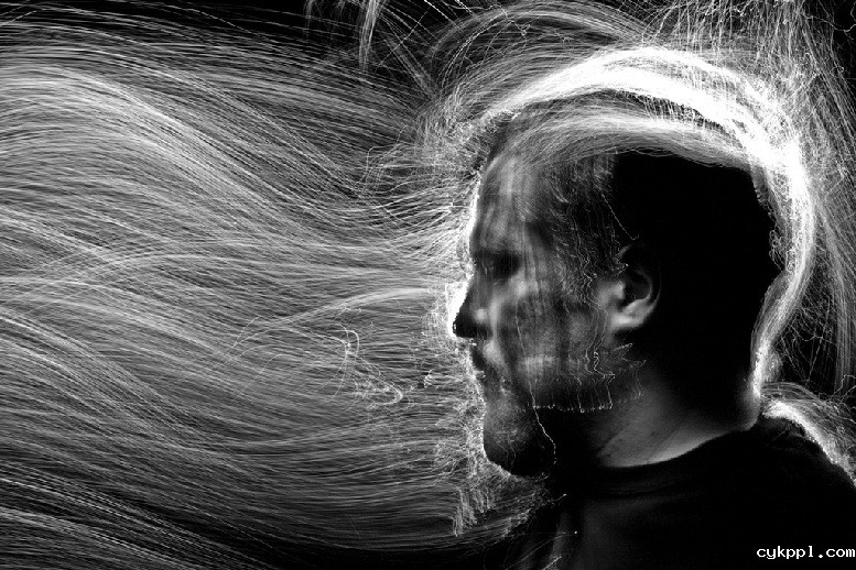 你的自拍弱爆了？来看看牛人们都是怎么玩儿的吧！