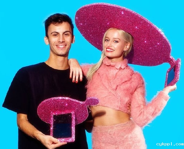 为自拍狂魔准备的5款神器