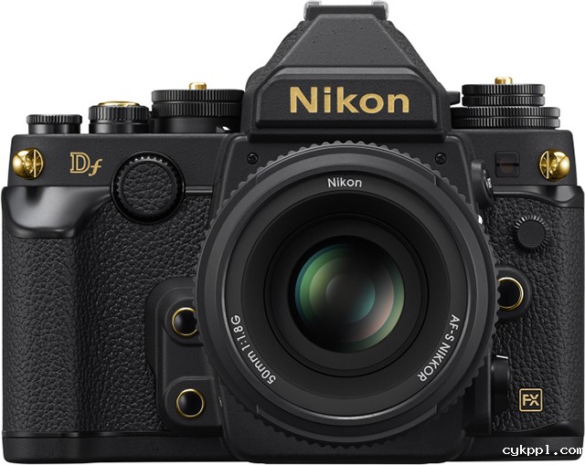 尼康推出黑金限量版Df套装