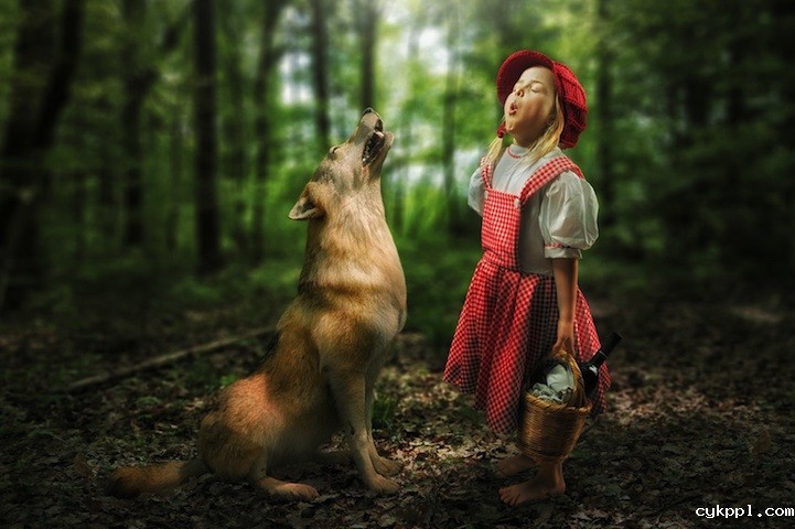 逗比父亲为孩子拍摄的梦幻场景