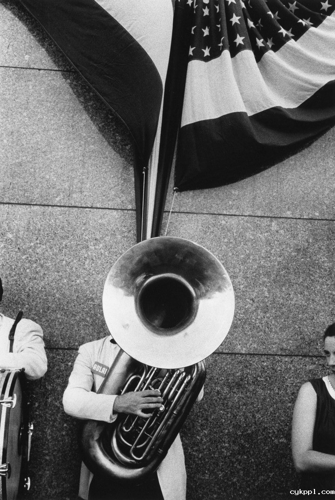 戏剧性的街头摄影