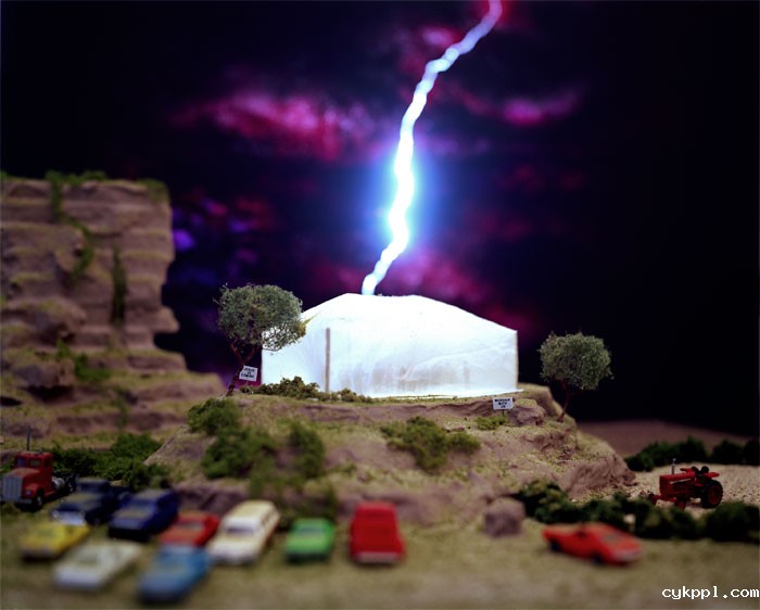 Lori Nix：堪萨斯州的灾难