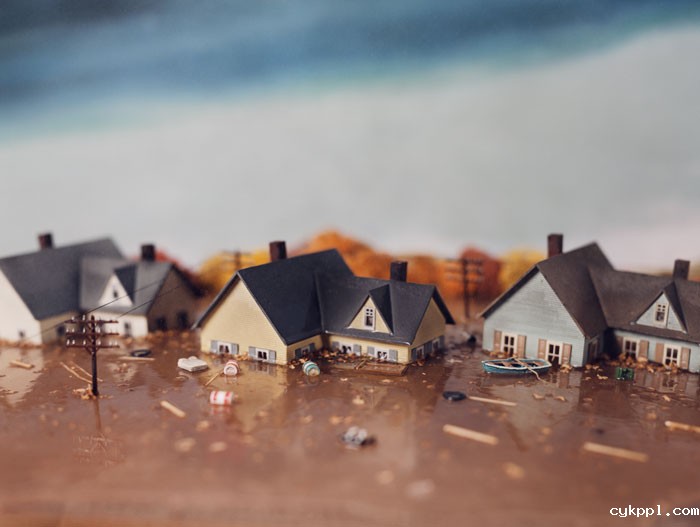 Lori Nix：堪萨斯州的灾难