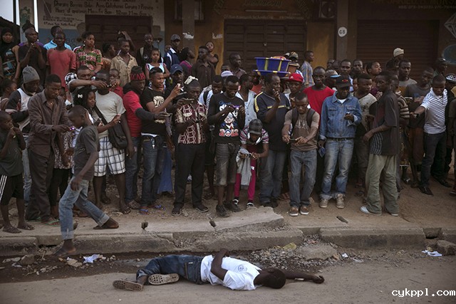 『纪实摄影』手机屏幕改变的世界