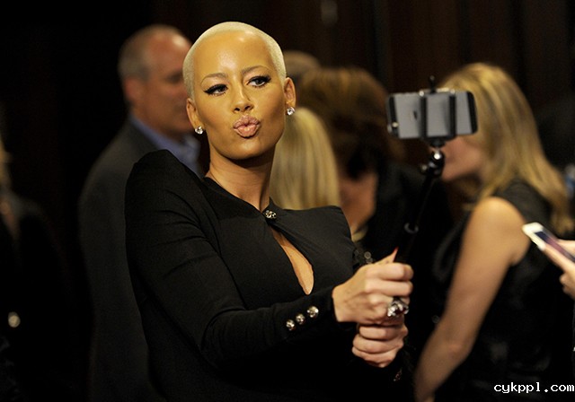 『纪实摄影』手机屏幕改变的世界