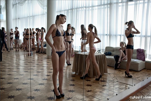 摄影师实拍世界超模生产地——西伯利亚