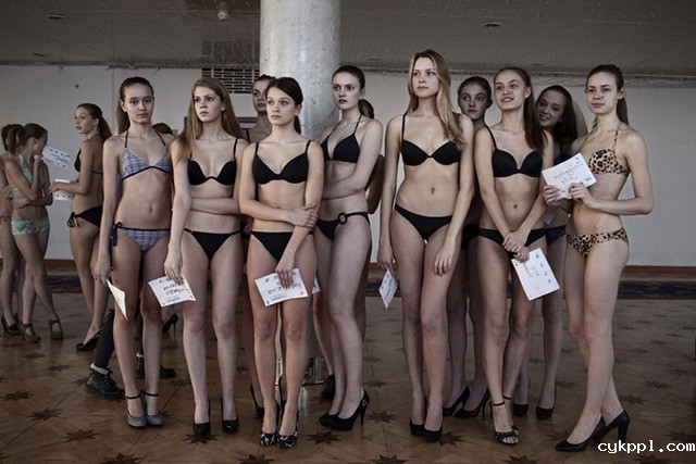 摄影师实拍世界超模生产地——西伯利亚