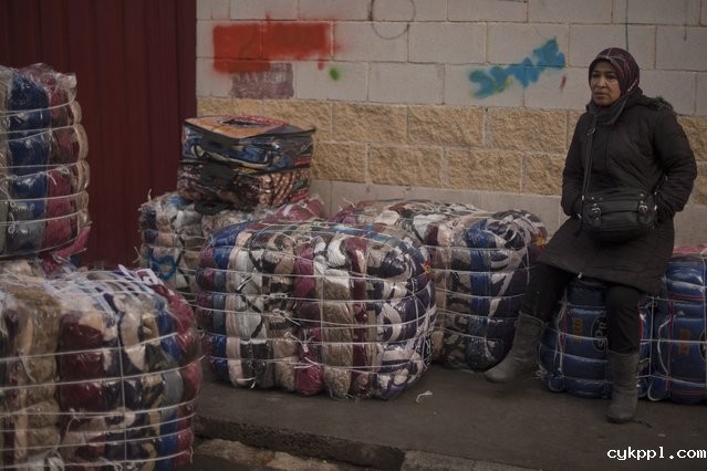 摩洛哥：女脚夫和边境走私