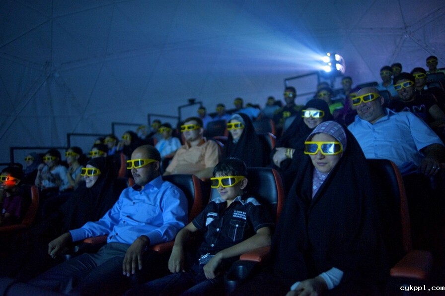 女战地摄影师Lynsey Addario作品