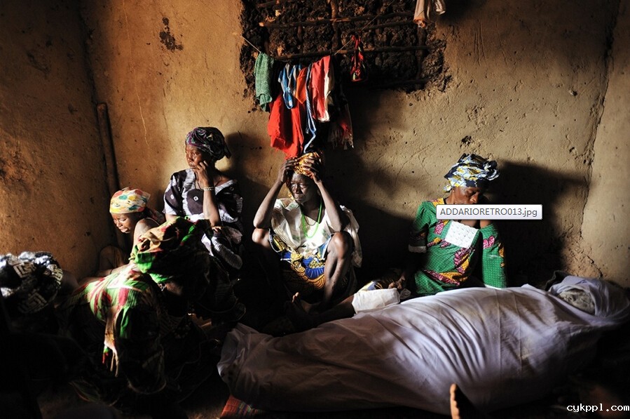 女战地摄影师Lynsey Addario作品