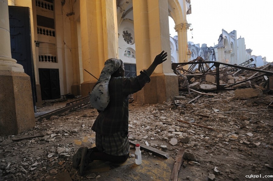 女战地摄影师Lynsey Addario作品