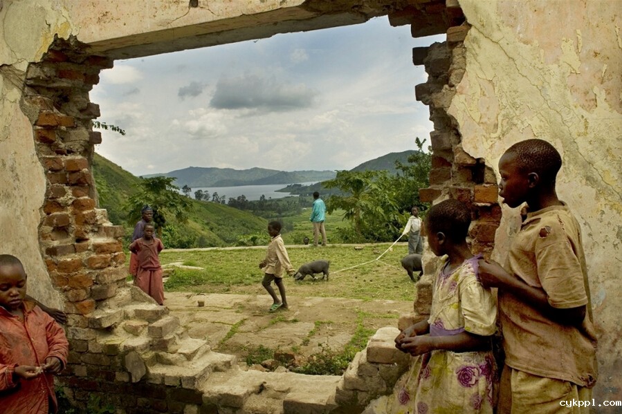 女战地摄影师Lynsey Addario作品