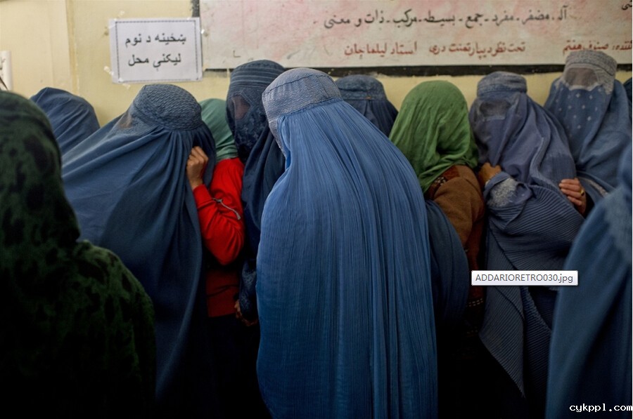 女战地摄影师Lynsey Addario作品