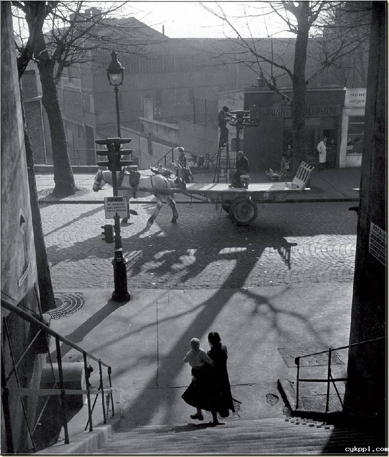 百岁大师镜头下的浪漫街头