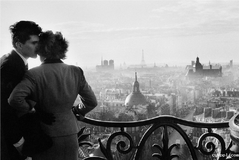 百岁大师镜头下的浪漫街头