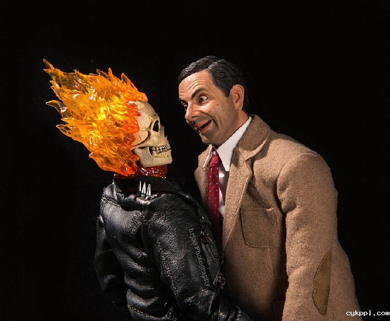 Edy Hardjo：超级英雄的秘密私生活