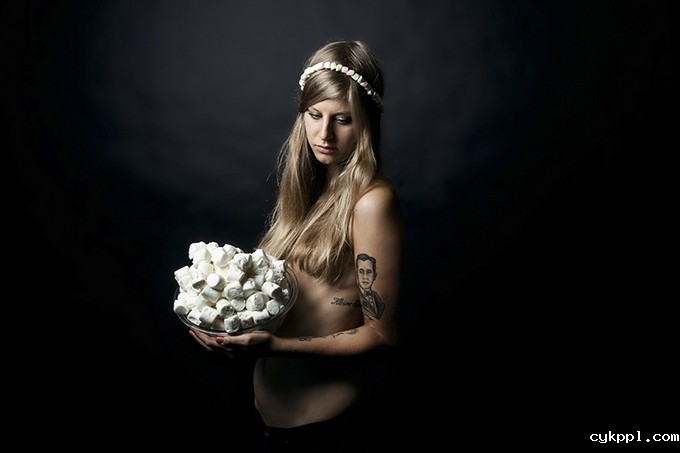 Rebecca Rütten：当快餐遇上文艺复兴