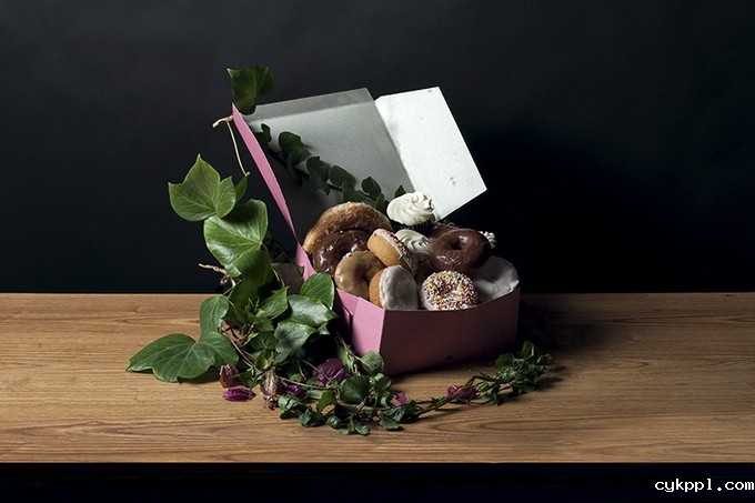 Rebecca Rütten：当快餐遇上文艺复兴