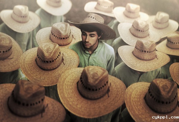 Nicholas 与自然风景融合的梦境摄影 Nicholas 与自然风景融合的梦境摄影