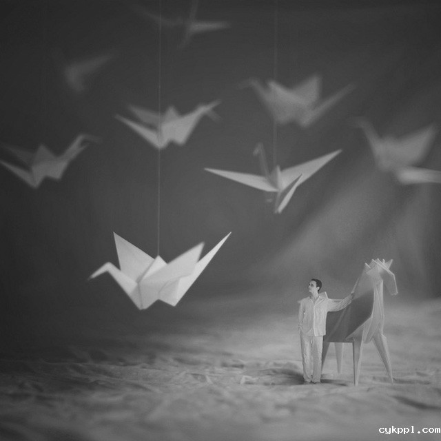 Zev：14岁少年的超现实主义自拍摄影作品