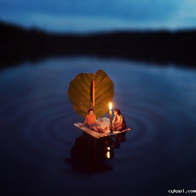 Zev：14岁少年的超现实主义自拍摄影作品