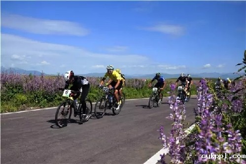 第二届中国新疆•昭苏公路自行车赛圆满落幕 第二届中国新疆•昭苏公路自行车赛圆满落幕