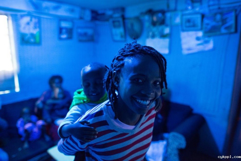 平民窟里的瑜伽师