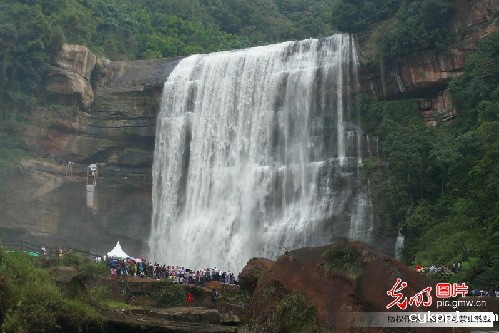 纪念红军长征胜利80周年全国主流媒体聚焦赤水