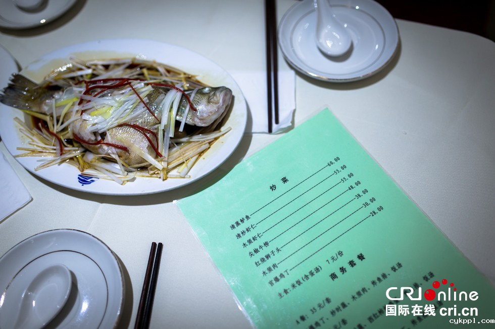 三十七载！列车大厨的油火人生