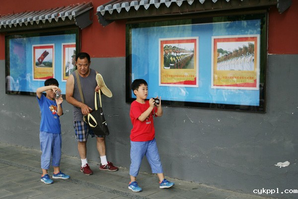 庆祝中国人民解放军建军90周年——赵建伟军事摄影展在京举办