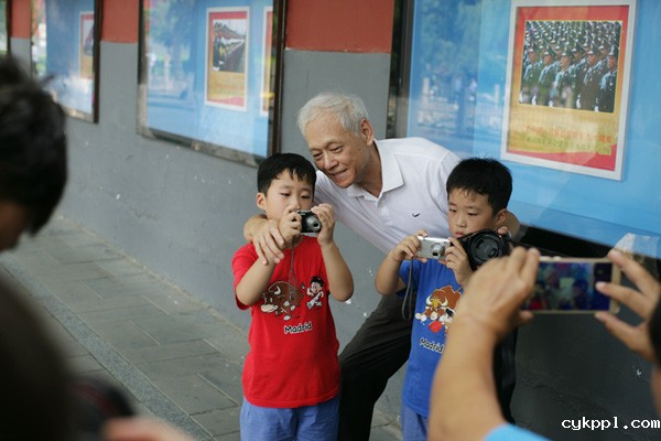 庆祝中国人民解放军建军90周年——赵建伟军事摄影展在京举办
