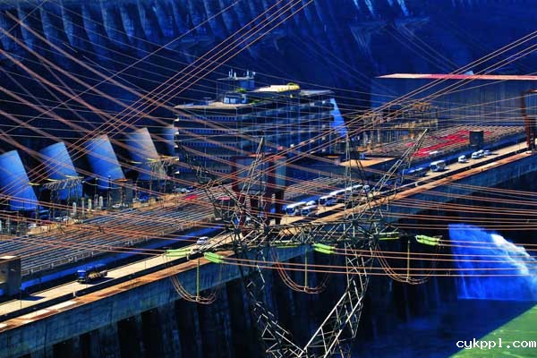 《百名摄影师聚焦巴西》画册首发式在京举行