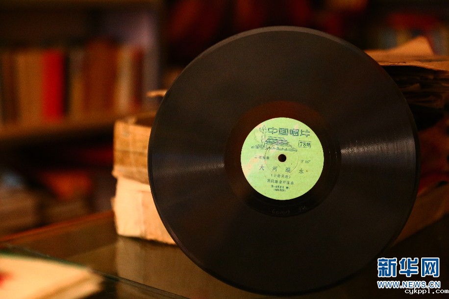 一脚踏进旧时光：在老四书屋淘到童年的百宝箱