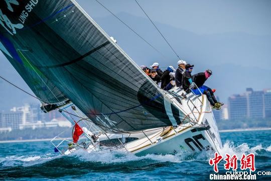 2018环海南岛国际大帆船赛开赛 2018环海南岛国际大帆船赛开赛8个组别42支大帆船队参赛