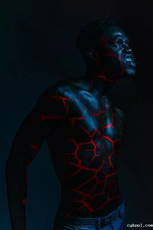 没有高端的造型灯效怎么办？不妨试试投影仪吧