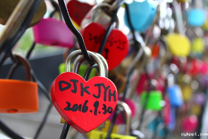 家用入门单反 佳能EOS 1500D、3000D评测