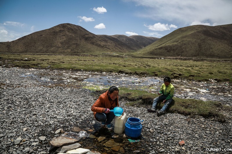 在高原点亮童年